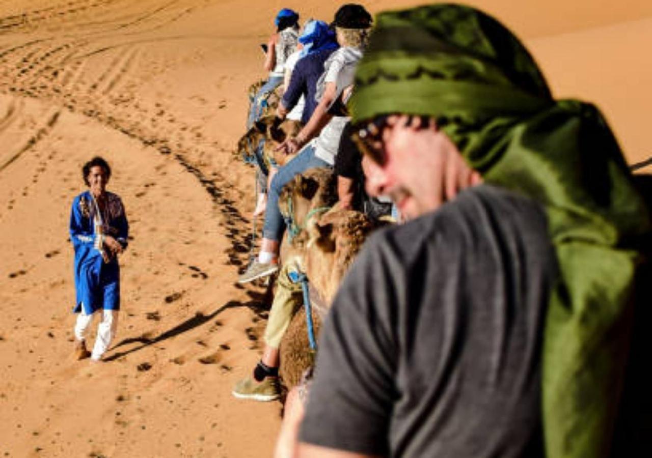 Desert Glamping Experience Merzouga Bagian luar foto