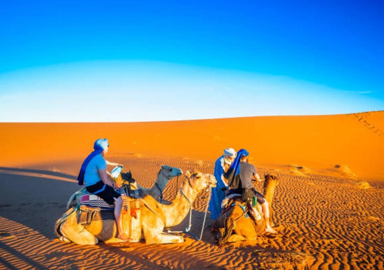 Desert Glamping Experience Merzouga Bagian luar foto