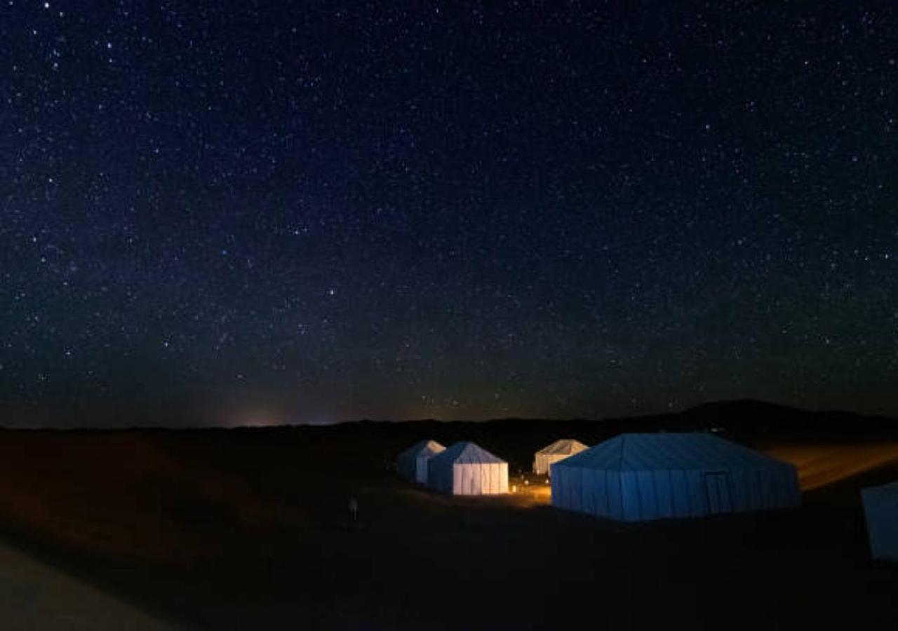 Desert Glamping Experience Merzouga Bagian luar foto