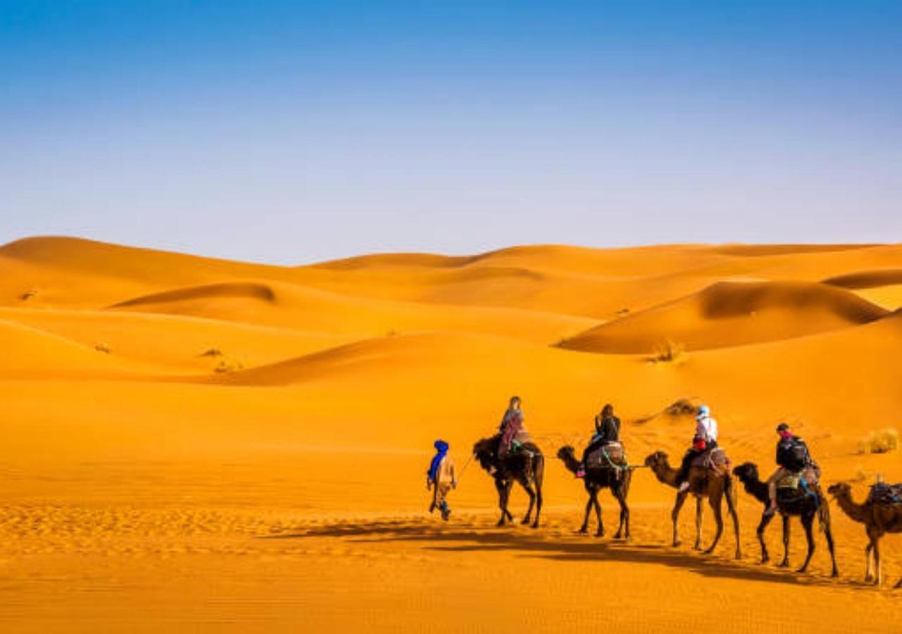 Desert Glamping Experience Merzouga Bagian luar foto