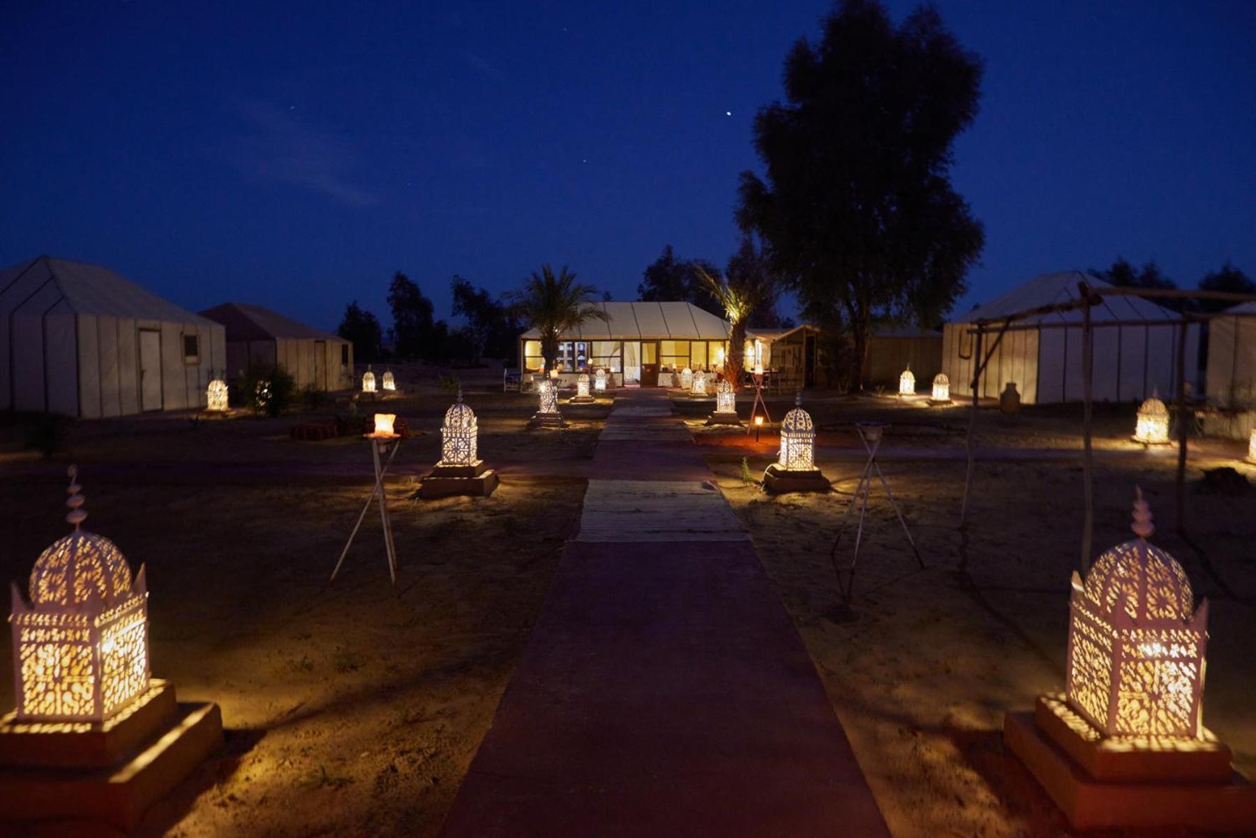 Desert Glamping Experience Merzouga Bagian luar foto